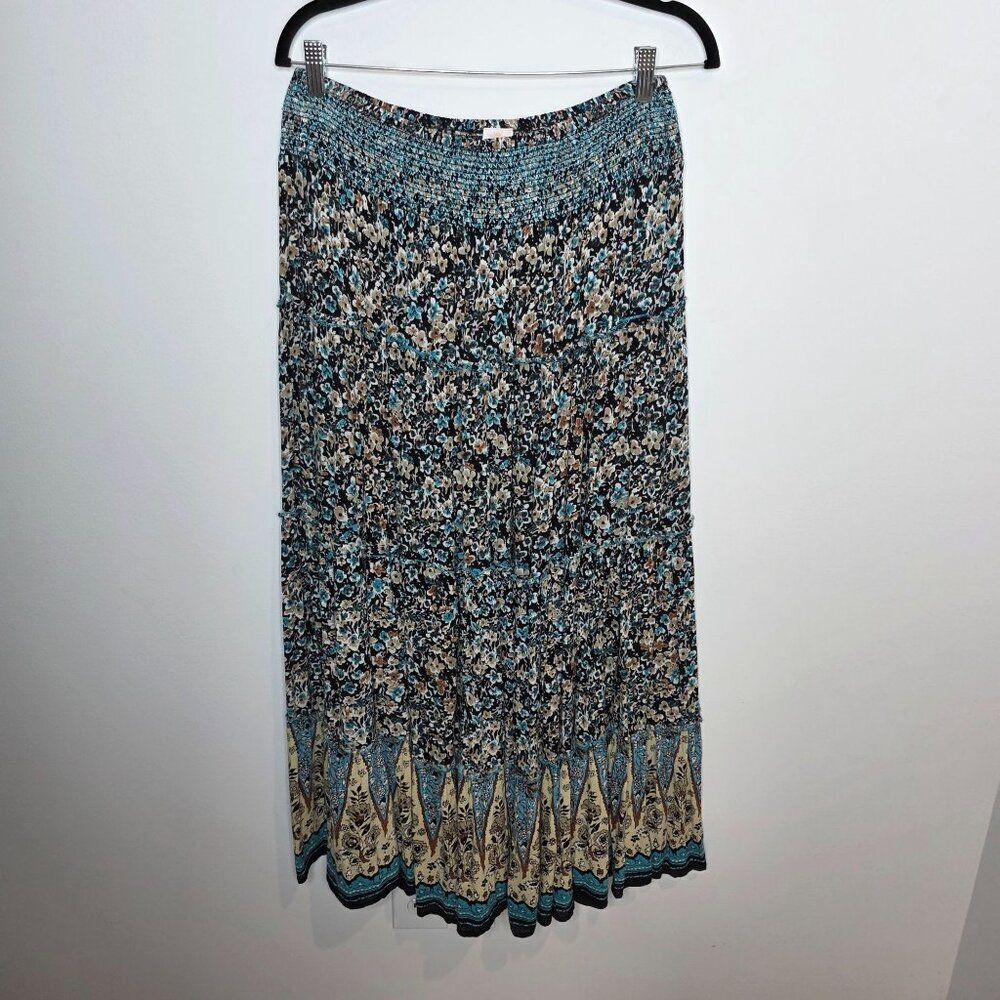 Bila Skirt Womens Large‎